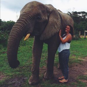 Meet your Posher, Courtney